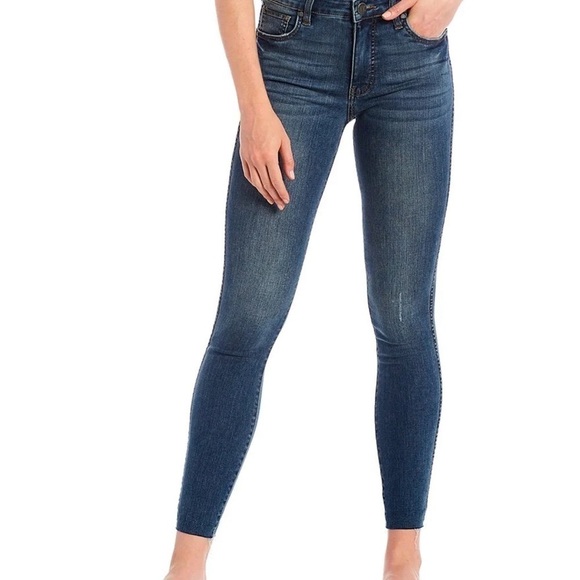 KUT from the Kloth Mia Fab Ab Technique Toothpick Skinny Jeans - Picture 1 of 9